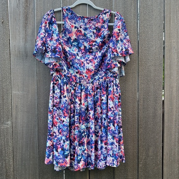 REBECCA MINKOFF Women’s Floral Dress, NWT. - Picture 4 of 4